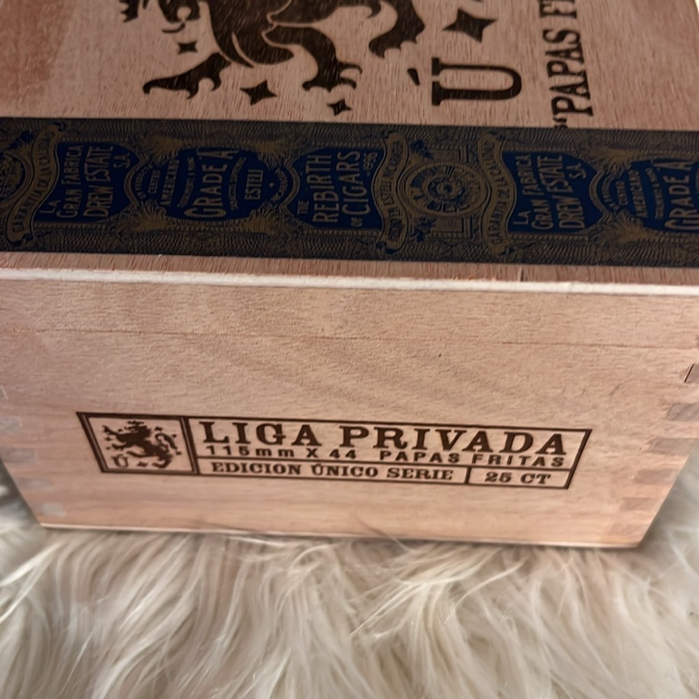 Papas Fritas cigar box. No cigars. Box only. - Picture 5 of 7